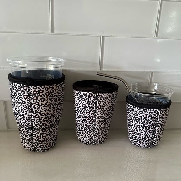 Set of 3 Leopard Print Insulated Drink Holders, hot or cold, New! - Picture 2 of 3